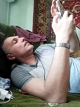 Pineapple04 online show from 03.01.25