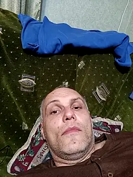 Pineapple04 online show from 10.13.25