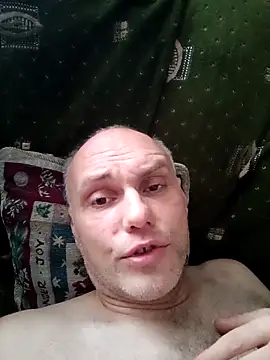 Pineapple04 online show from 11.12.25