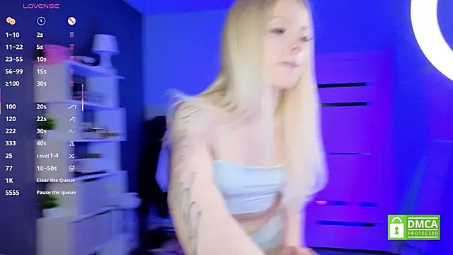 Snapshot of aneta_alisha chatting on 11.28.25 aneta alisha online show from 11.28.25