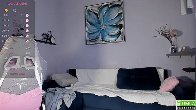 Snapshot of wwildfox chatting on 12.21.25 wwildfox online show from 12.21.25