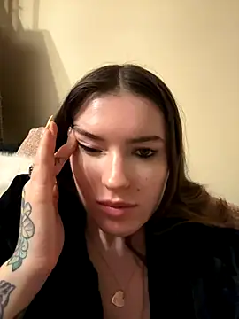 ayeshaskitty online show from 11.15.25