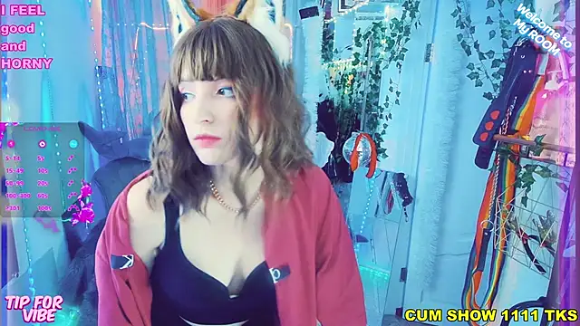 Snapshot of Toxic_Ellies chatting on 01.03.25 Toxic Ellies online show from 01.03.25