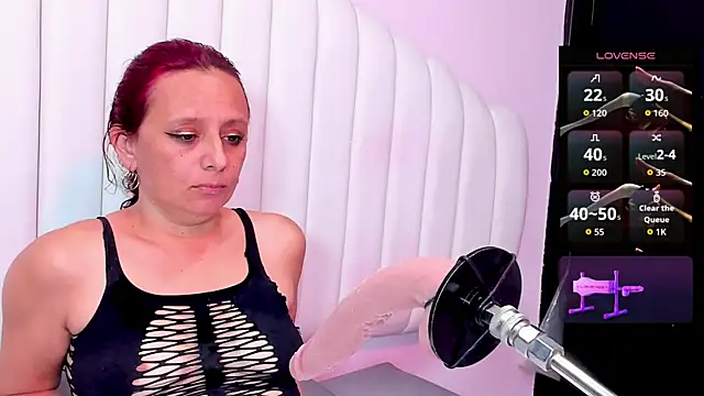 Issys milf online show from 01.11.26