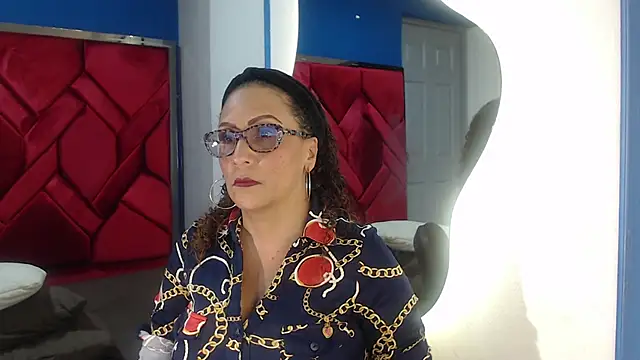 Snapshot of EvaMills1 chatting on 01.30.25 EvaMills1 online show from 01.30.25