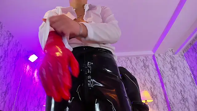 Camila Chainn online show from 02.06.25