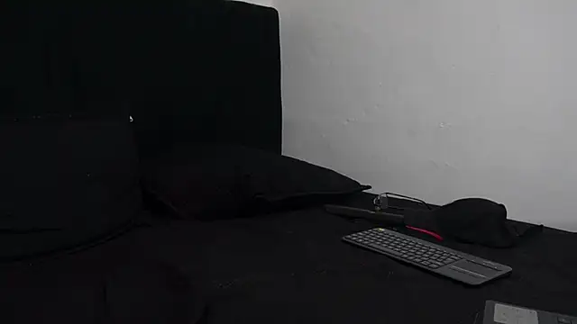 Hendry  online show from 02.09.25