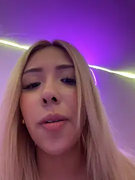 Sofy Softtt online show from 08.04.26