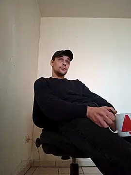 Snapshot of kx93 chatting on 02.27.25 kx93 online show from 02.27.25