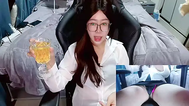 Angelababy001 online show from 12.13.24