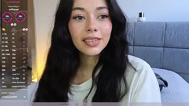 Snapshot of Soffimoon_ chatting on 06.16.26 Soffimoon online show from 06.16.26