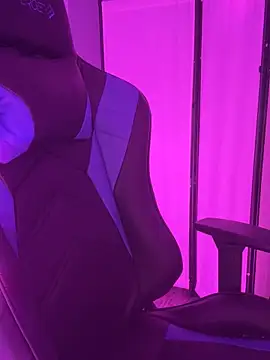 Snapshot of shomeagudtyme chatting on 12.18.24 shomeagudtyme online show from 12.18.24