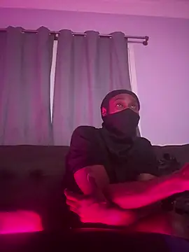 Snapshot of shomeagudtyme chatting on 02.19.25 shomeagudtyme online show from 02.19.25