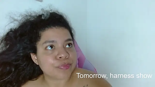 yulissa18 online show from 12.04.24