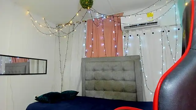 valentina 0  online show from 02.10.25