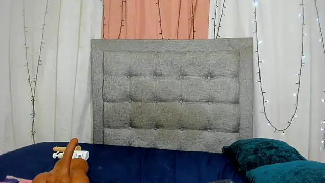 valentina 0  online show from 02.11.25