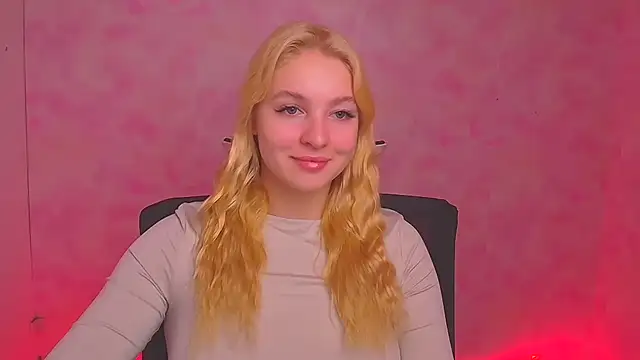 Snapshot of Milka_kiss_ chatting on 01.03.25 Milka kiss online show from 01.03.25