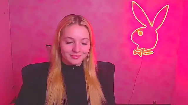 Snapshot of Milka_kiss_ chatting on 02.27.25 Milka kiss online show from 02.27.25