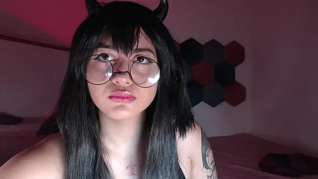 Snapshot of liz-beths chatting on 02.27.25 liz-beths online show from 02.27.25