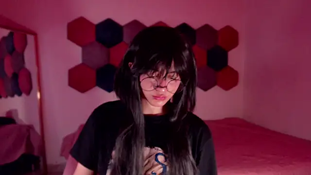 Snapshot of liz-beths chatting on 03.03.25 liz-beths online show from 03.03.25