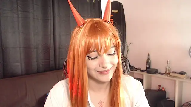 Snapshot of liz-beths chatting on 11.11.25 liz-beths online show from 11.11.25