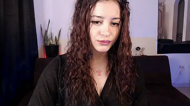 Snapshot of liz-beths chatting on 01.08.26 liz-beths online show from 01.08.26