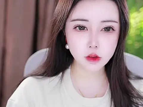 Qiaoqiao  online show from 02.09.25