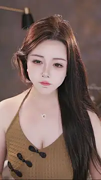 Qiaoqiao  online show from 10.30.25