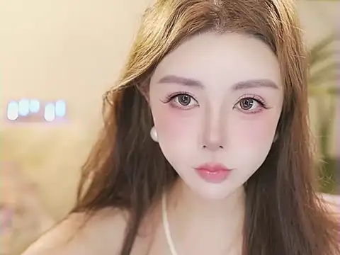 Qiaoqiao  online show from 06.25.26