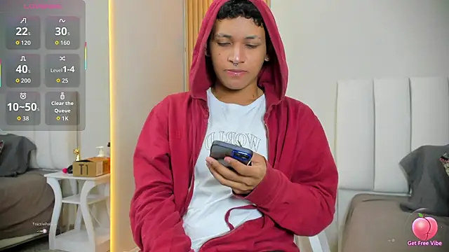 Snapshot of axel_ps chatting on 11.30.25 axel ps online show from 11.30.25