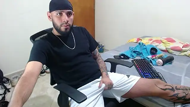 Snapshot of samir_music chatting on 09.12.25 samir music online show from 09.12.25