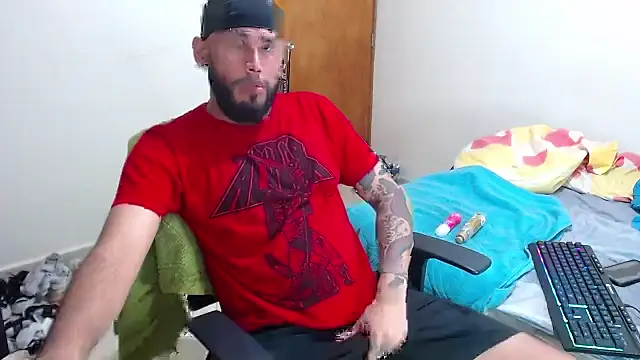 Snapshot of samir_music chatting on 09.23.25 samir music online show from 09.23.25