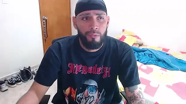 Snapshot of samir_music chatting on 09.27.25 samir music online show from 09.27.25