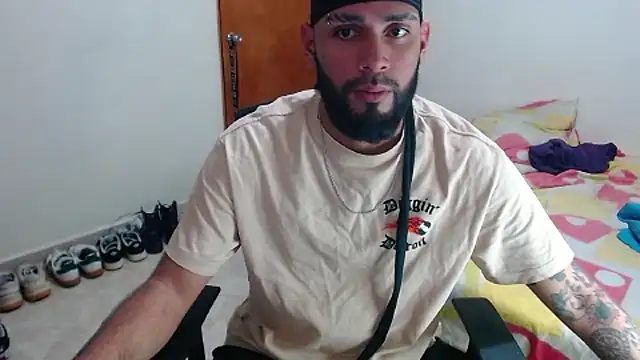 Snapshot of samir_music chatting on 09.29.25 samir music online show from 09.29.25