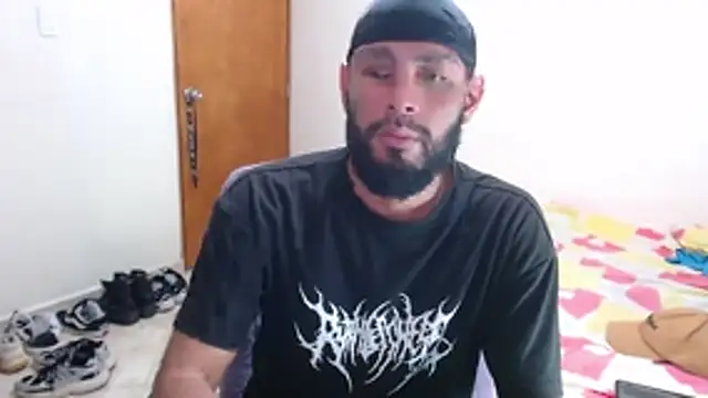 Snapshot of samir_music chatting on 10.08.25 samir music online show from 10.08.25