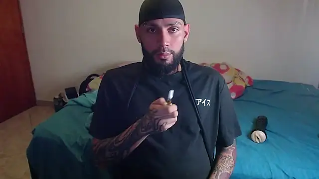 Snapshot of samir_music chatting on 02.16.26 samir music online show from 02.16.26