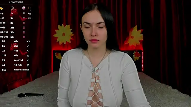 Witch Lady online show from 11.26.25