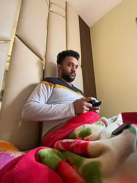 Snapshot of BengaliBabu_Rohan chatting on 12.21.24 BengaliBabu Rohan online show from 12.21.24