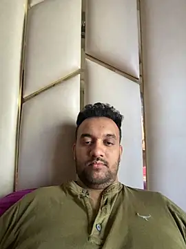 Snapshot of BengaliBabu_Rohan chatting on 01.12.25 BengaliBabu Rohan online show from 01.12.25