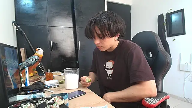 Haruto2001 online show from 03.20.25