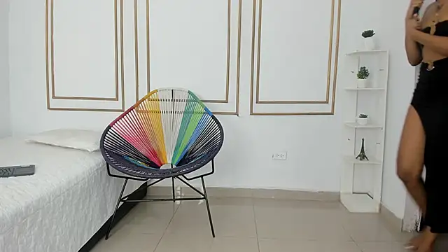 flavia cruz online show from 11.08.25