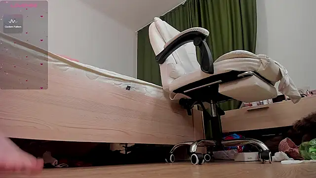 mirida fox online show from 03.07.25