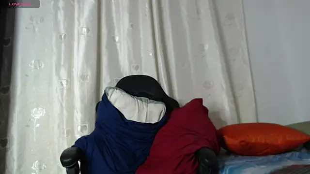 Snapshot of tizziano_castillo_ chatting on 01.09.25 tizziano castillo online show from 01.09.25