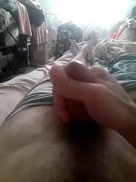 Snapshot of AndreiInsky chatting on 01.22.25 AndreiInsky online show from 01.22.25