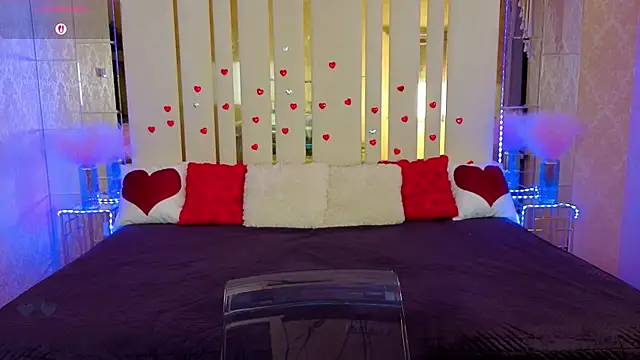 Snapshot of Evelyn_Rush chatting on 02.19.26 Evelyn Rush online show from 02.19.26