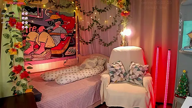 Snapshot of _Forest_Lina_ chatting on 02.06.25 Forest Lina online show from 02.06.25