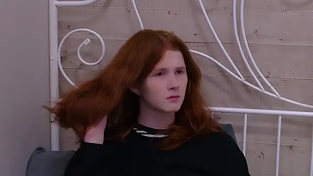 Snapshot of ZaynGraham chatting on 10.15.25 ZaynGraham online show from 10.15.25