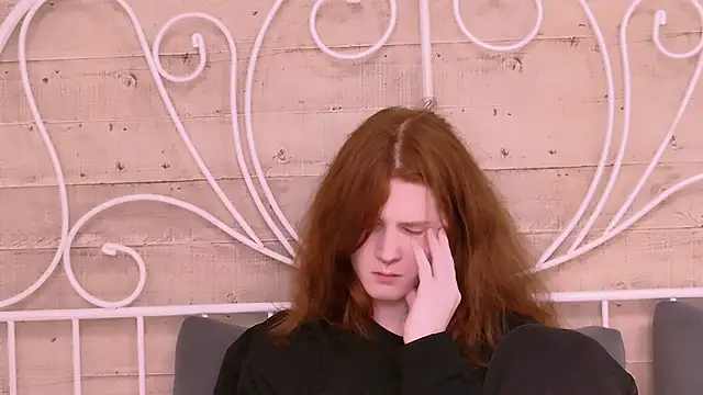 Snapshot of ZaynGraham chatting on 11.06.25 ZaynGraham online show from 11.06.25