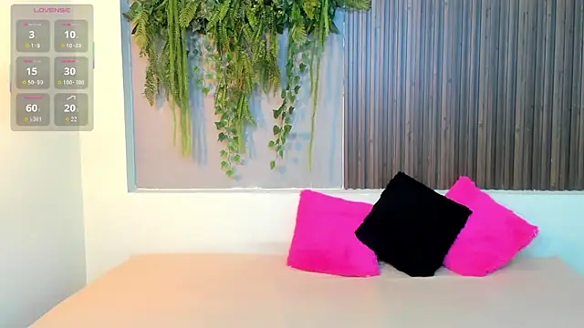 AmyBarton02 online show from 09.18.25