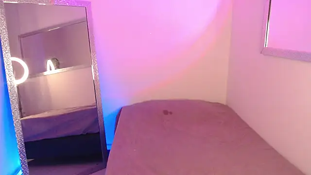 michaela cox online show from 03.22.25